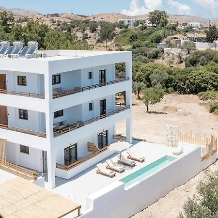 Daire Zaia & Living, N2, Pool View *