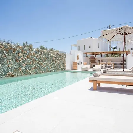 Zaia & Living, N2, Pool View Gennadi