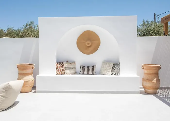 Zaia & Living, N2, Pool View *