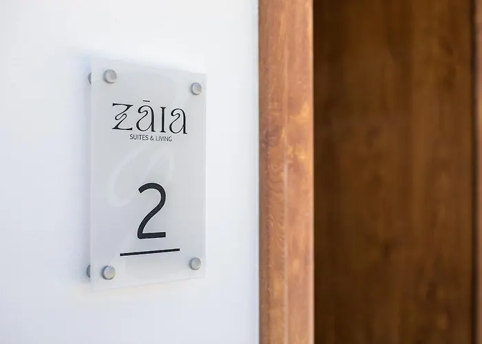 Zaia & Living, N2, Pool View * Gennadi