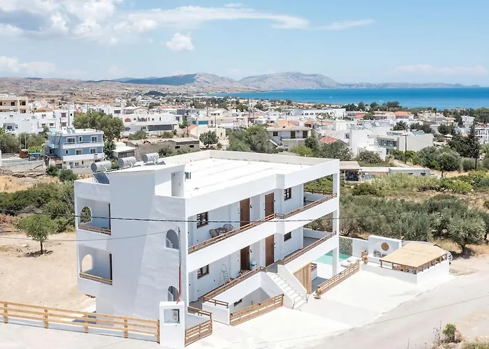 Zaia & Living, N2, Pool View Appartement