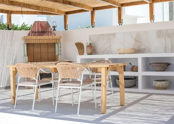 Zaia & Living, N2, Pool View Appartement